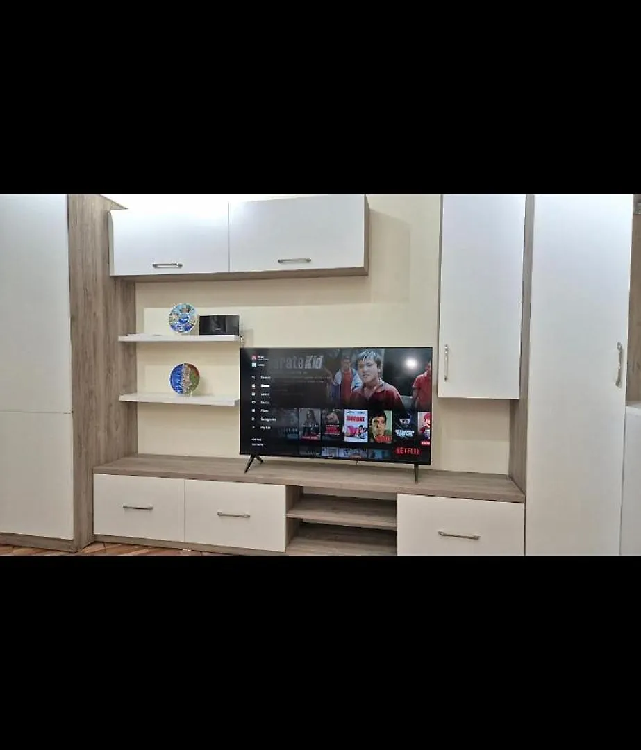 White Luxury Villa Apartments &Hot Tab Durrës