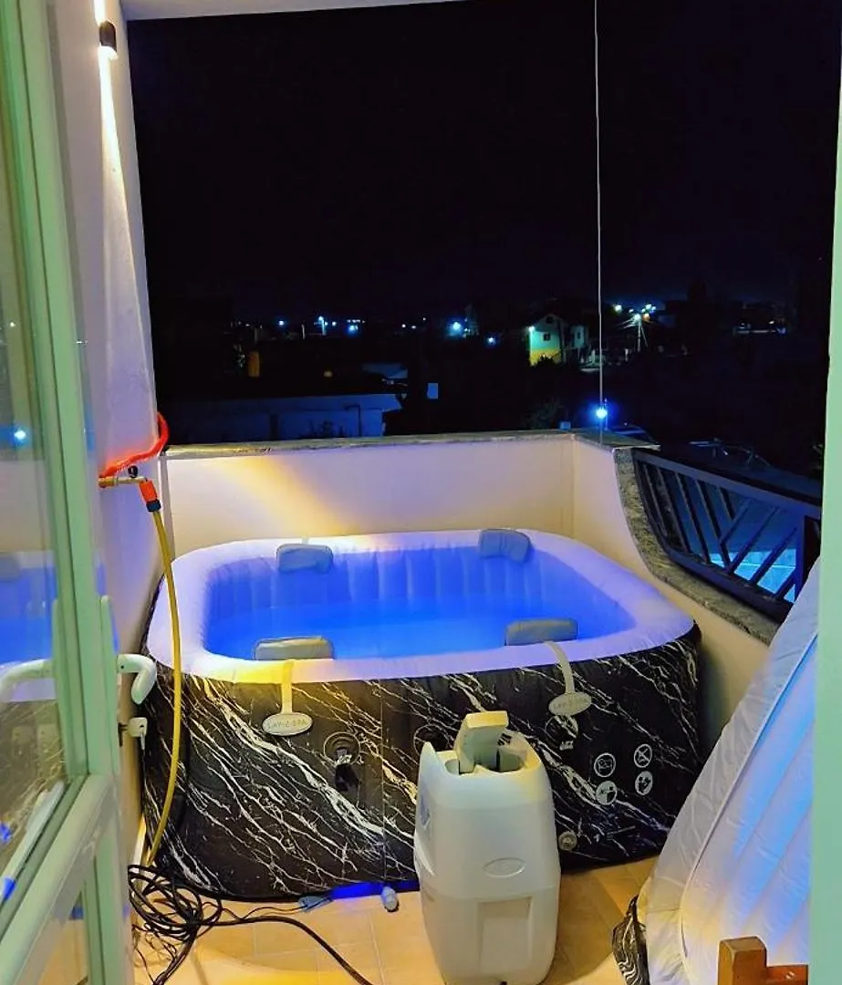White Luxury Villa Apartments &Hot Tab Durrës