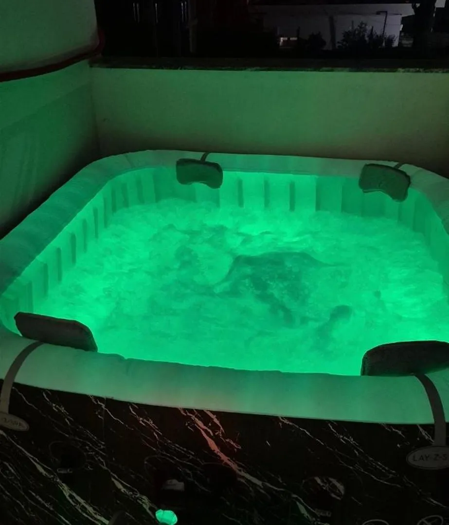 White Luxury Villa Apartments &Hot Tab Durrës